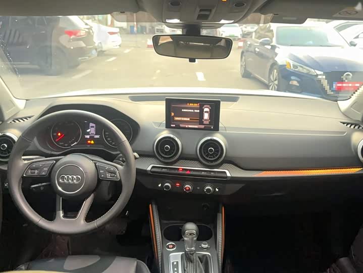 Фото 9 - Audi Q2L