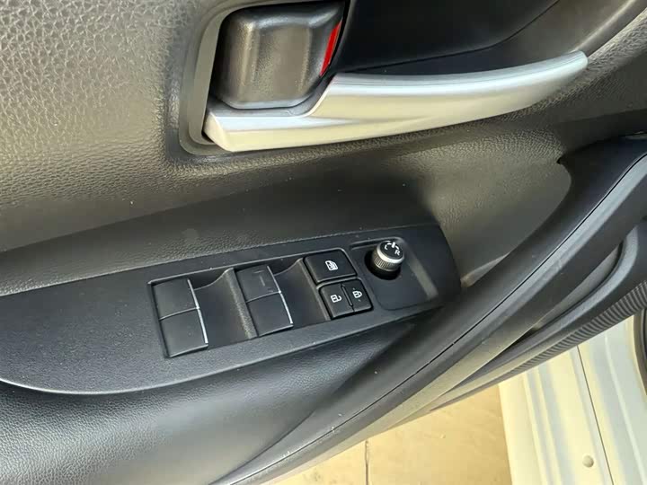 Фото 12 - Toyota Levin