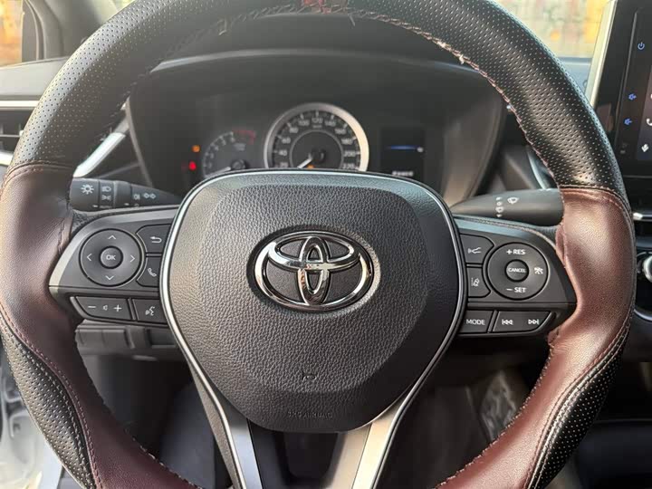 Фото 14 - Toyota Levin