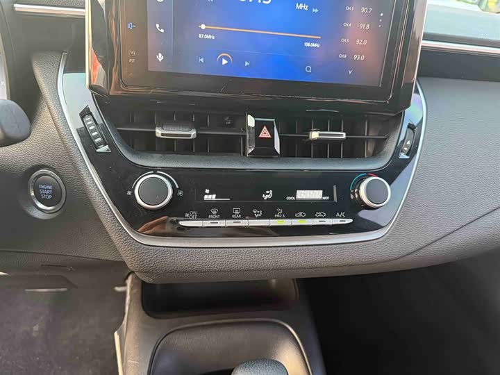 Фото 16 - Toyota Levin