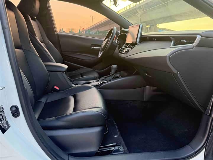 Фото 23 - Toyota Levin