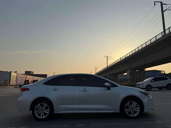 Фото 6 - Toyota Levin