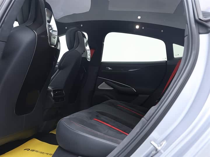 Фото 13 - Xiaomi SU7 Ultra