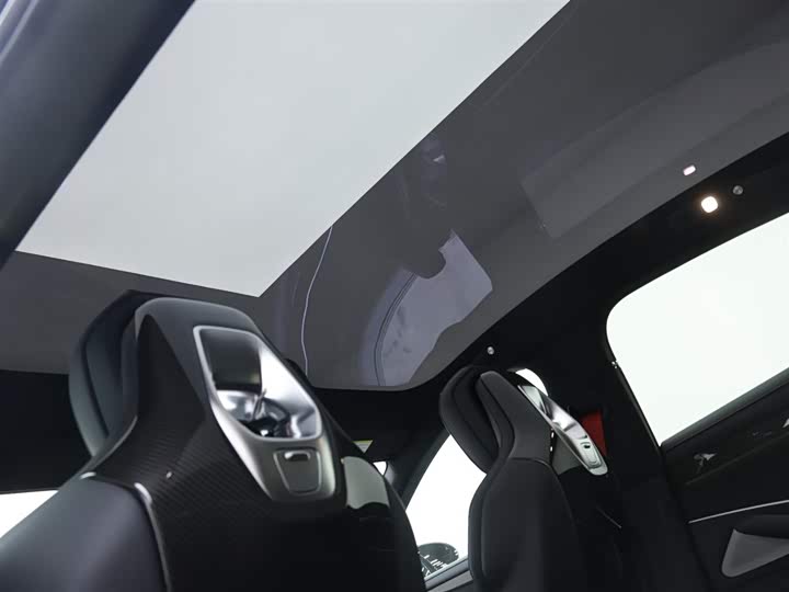 Фото 14 - Xiaomi SU7 Ultra