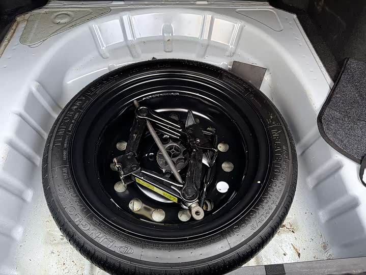 Фото 11 - Chery Omoda S5 (Arrizo 5 Plus)