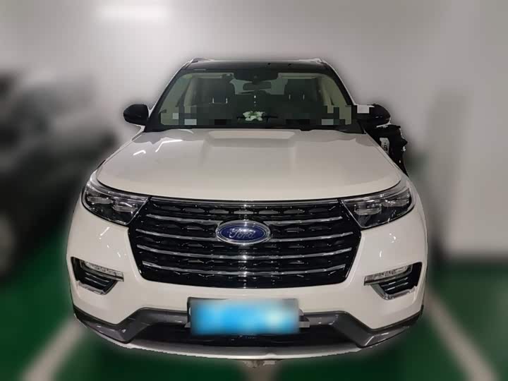 Фото 3 - Ford Explorer