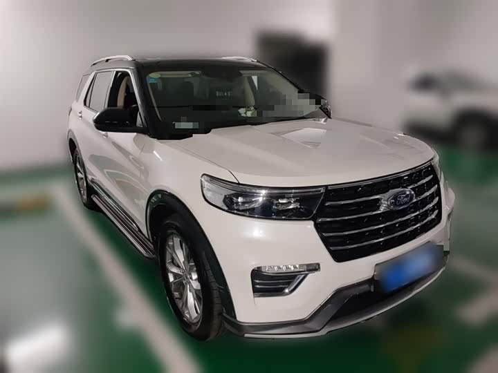 Фото 4 - Ford Explorer