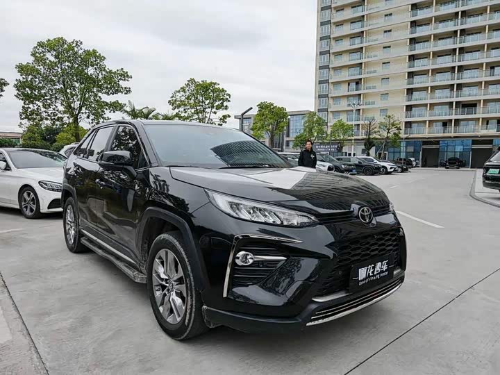 Фото 2 - Toyota Wildlander