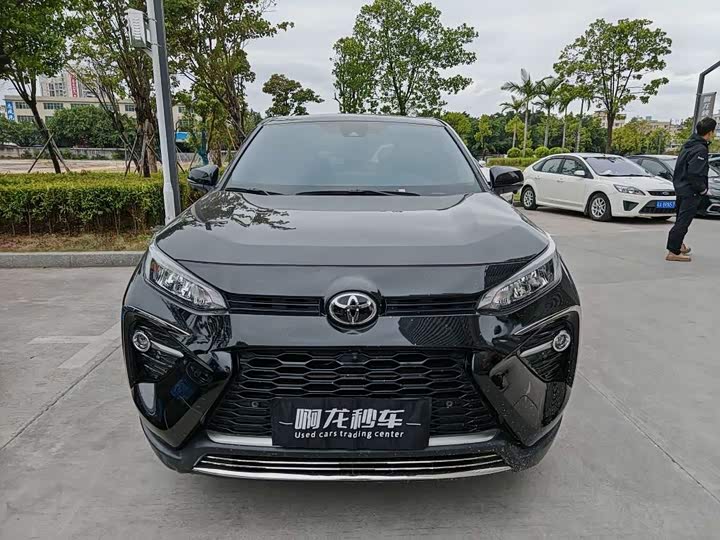 Фото 3 - Toyota Wildlander