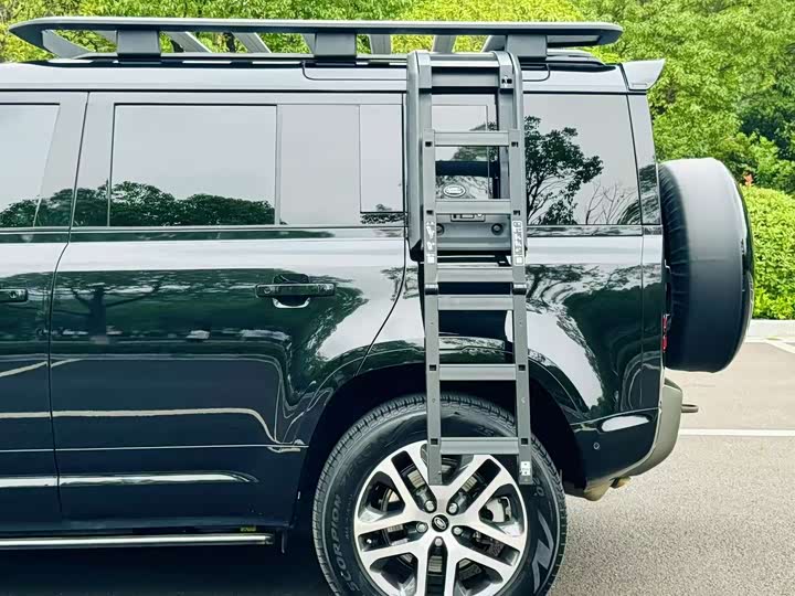 Фото 16 - Land Rover Defender