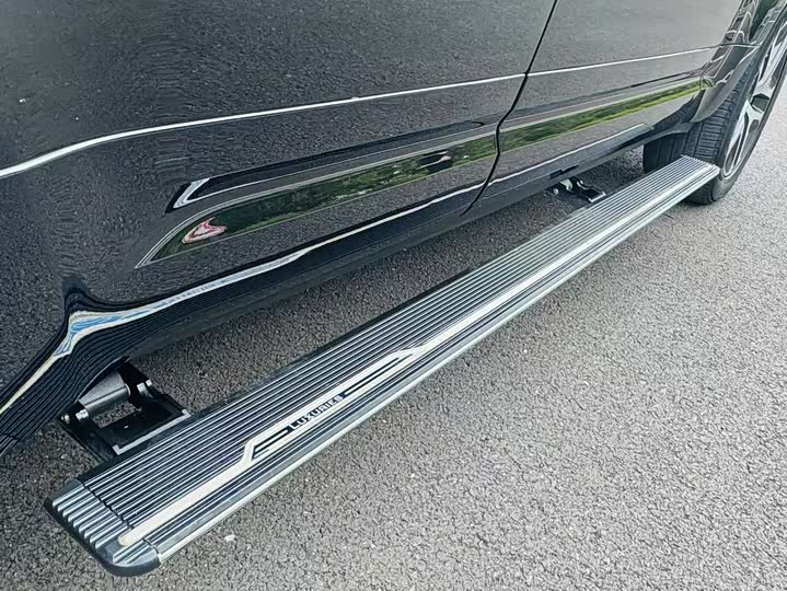 Фото 24 - Land Rover Defender