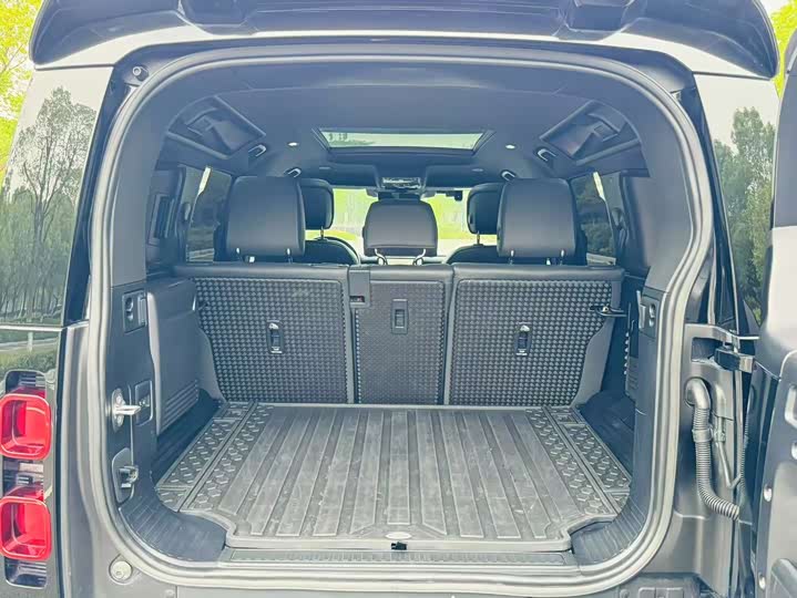 Фото 27 - Land Rover Defender