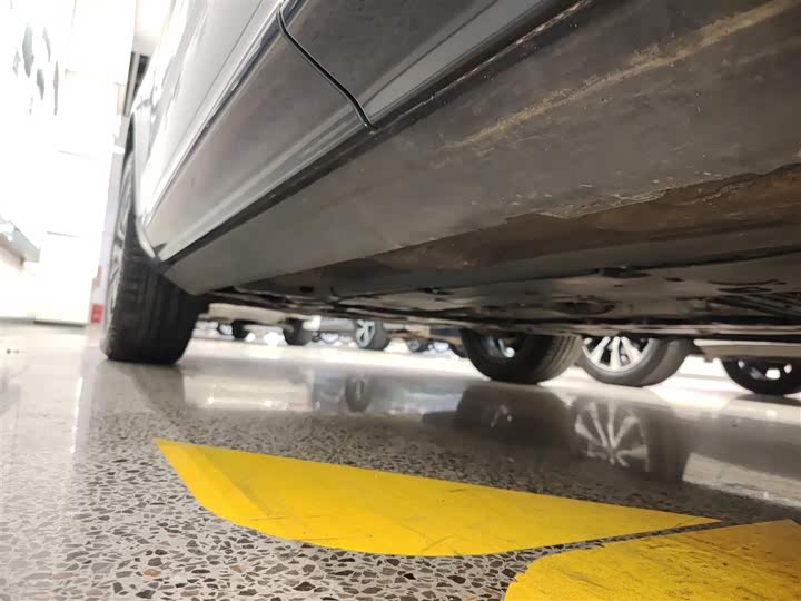 Фото 22 - Volvo XC60