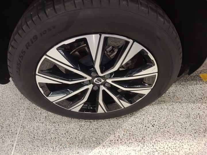 Фото 26 - Volvo XC60