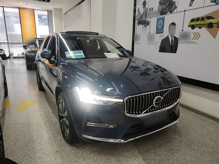 Фото 4 - Volvo XC60