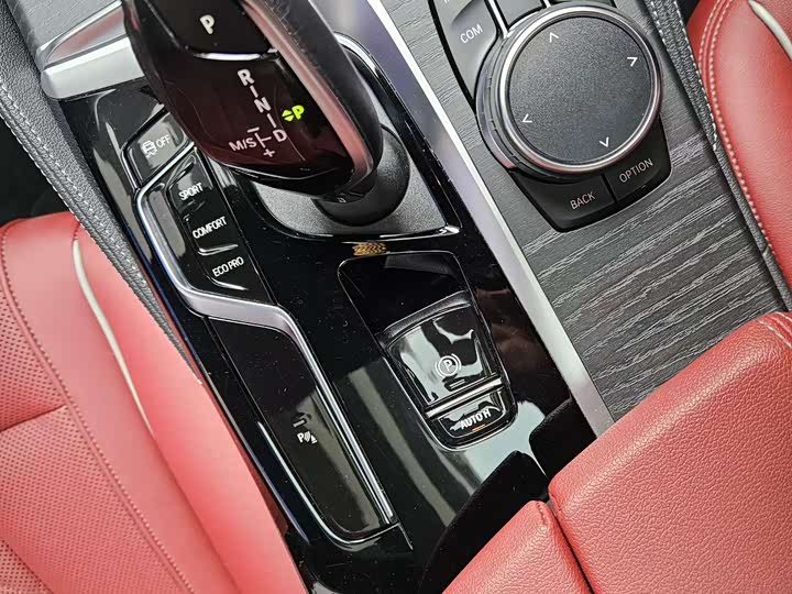 Фото 8 - BMW 5 Series