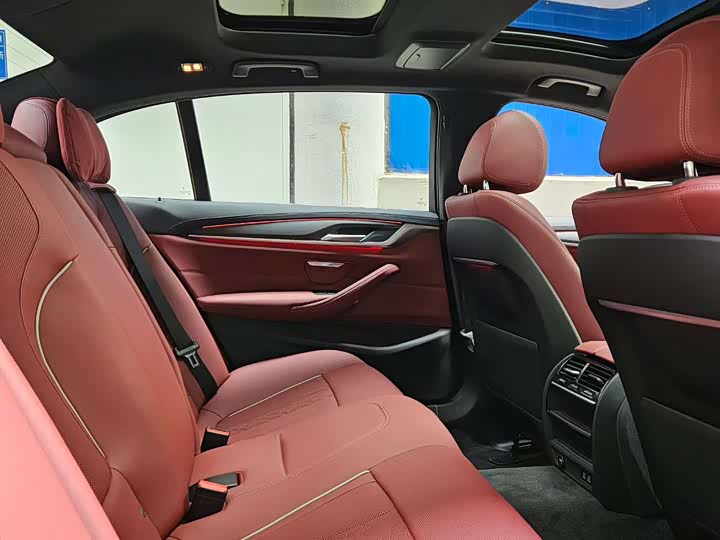 Фото 9 - BMW 5 Series