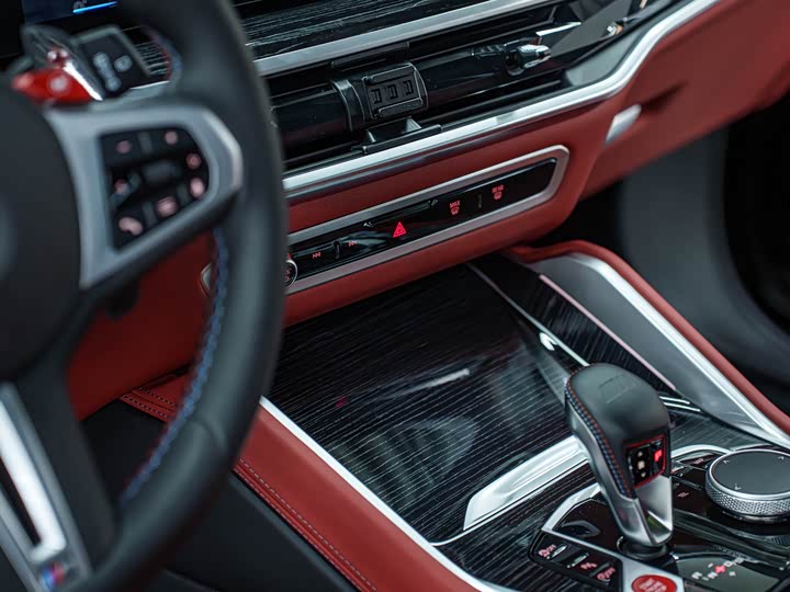 Фото 17 - BMW X5 M