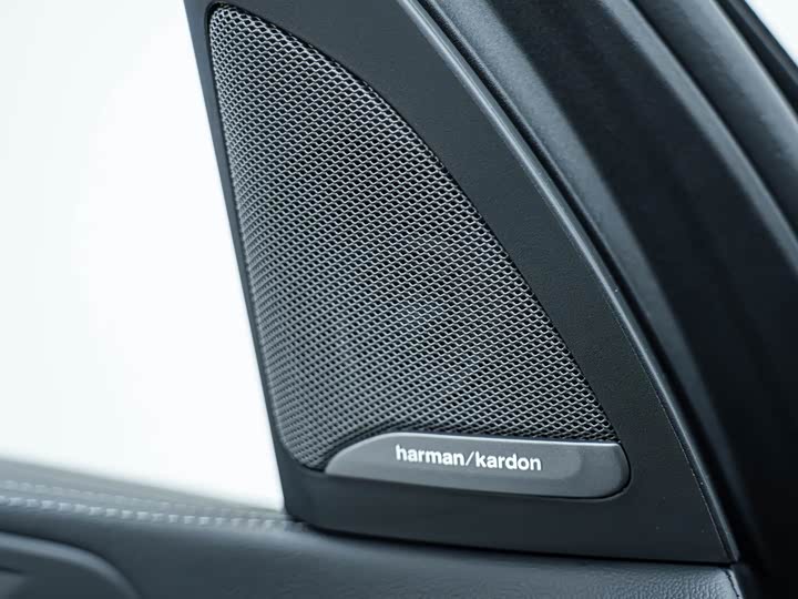 Фото 18 - BMW X5 M