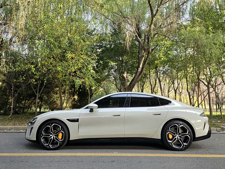 Фото 3 - Xiaomi SU7