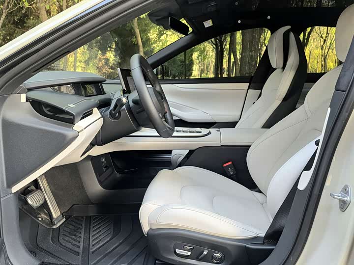 Фото 6 - Xiaomi SU7