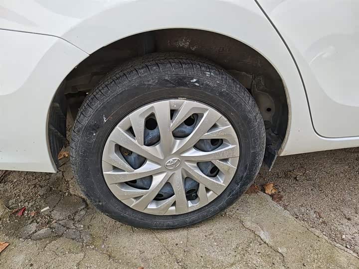 Фото 26 - Toyota Vios