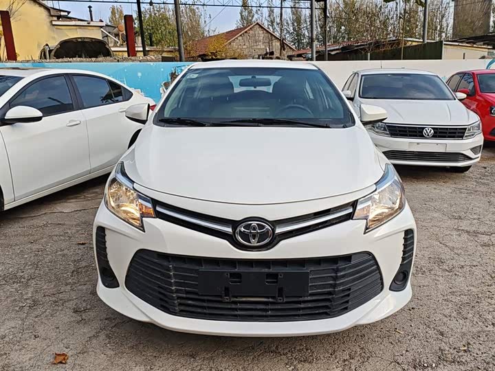 Фото 3 - Toyota Vios