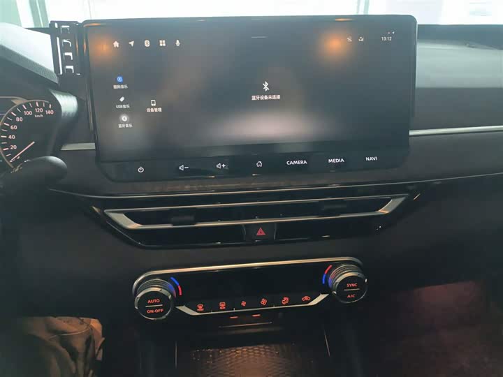 Фото 13 - Nissan Teana