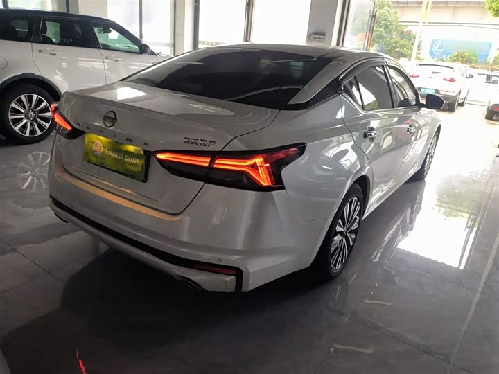 Фото 7 - Nissan Teana