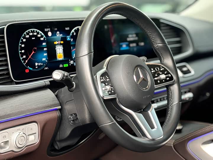 Фото 16 - Mercedes-Benz GLE-Class