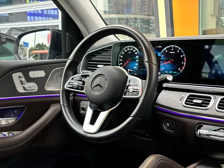 Фото 18 - Mercedes-Benz GLE-Class