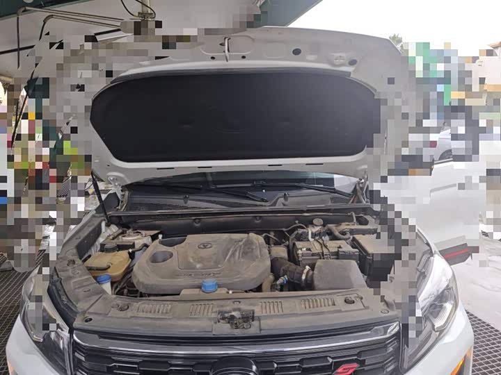 Фото 22 - Changan CS75