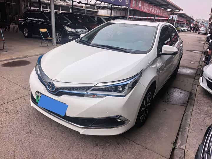 Фото 1 - Toyota Corolla