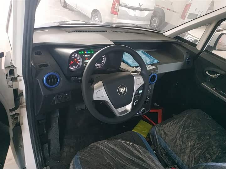 Фото 10 - Foton Smart Smurf E7