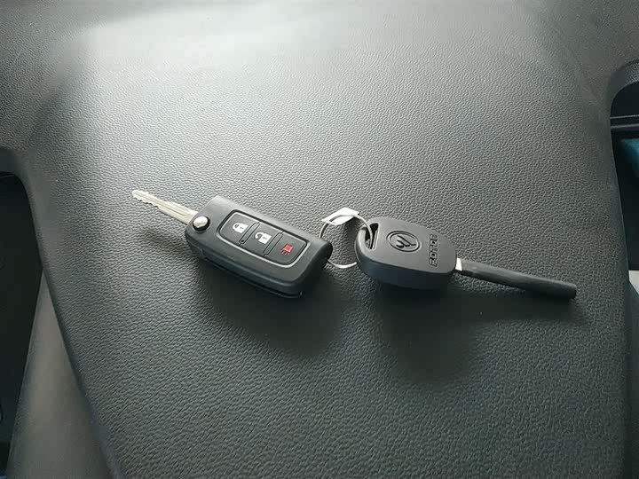 Фото 9 - Foton Smart Smurf E7