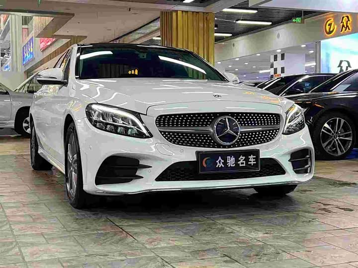 Фото 1 - Mercedes-Benz C-Class