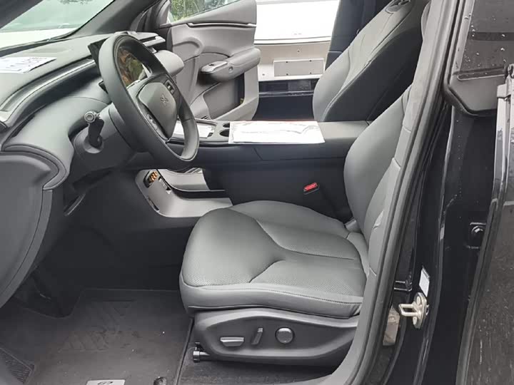 Фото 6 - XPeng G7