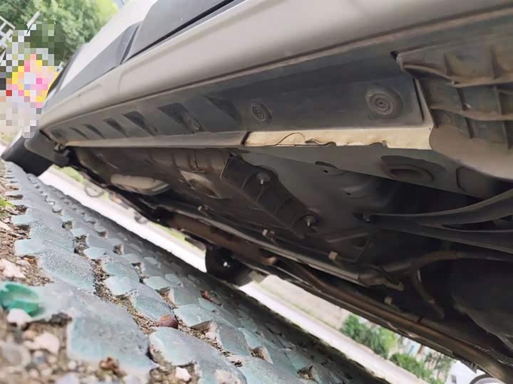 Фото 18 - Toyota Yaris L Hatchback