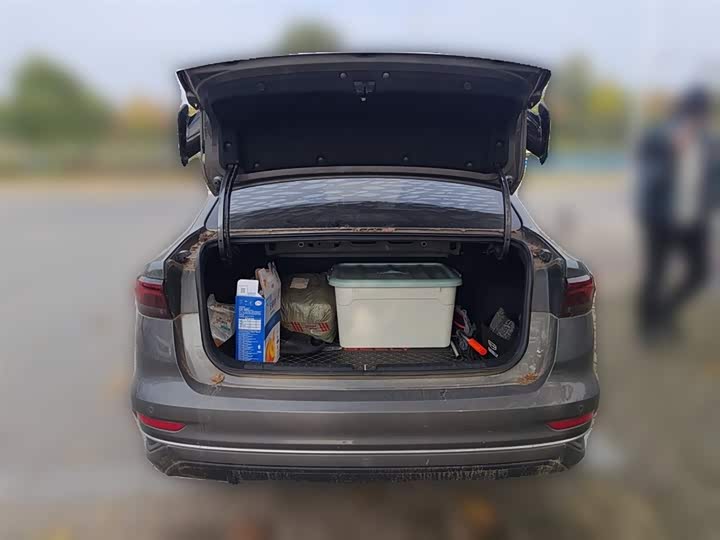 Фото 21 - Geely Emgrand