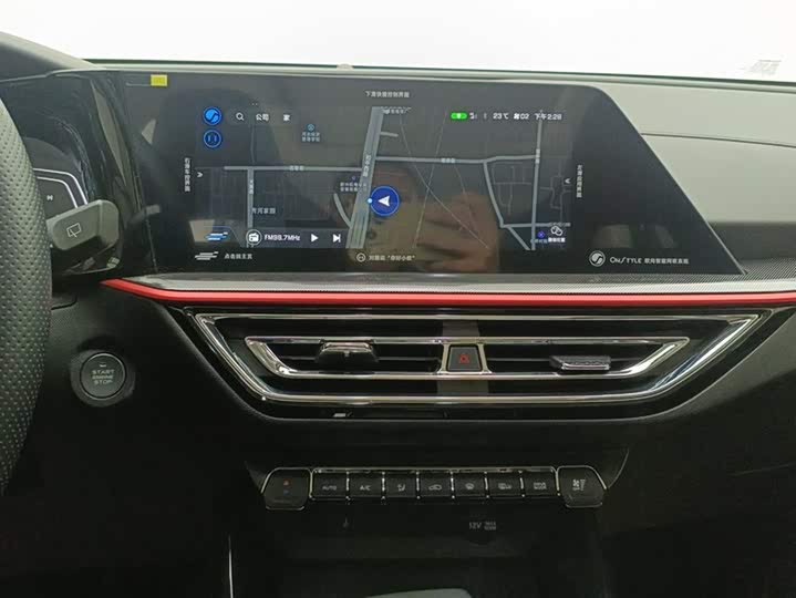 Фото 13 - Changan Oshan X5