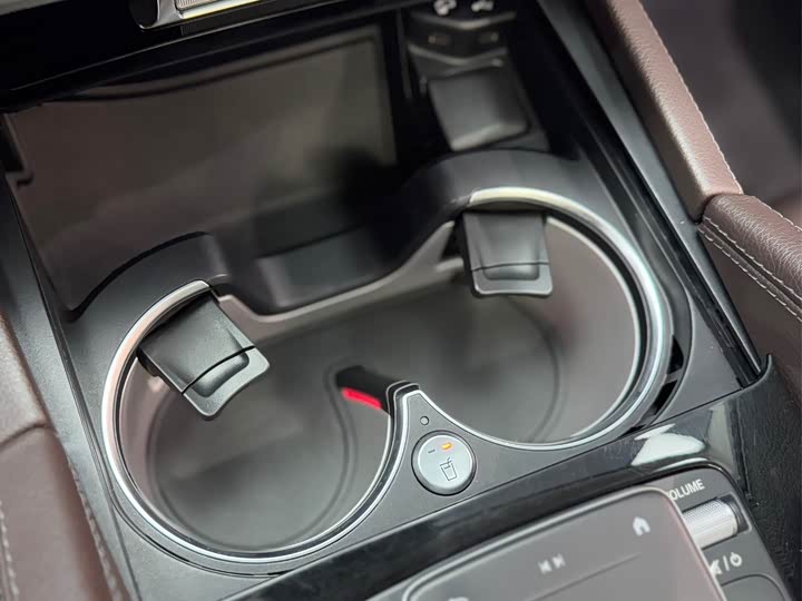 Фото 12 - Mercedes-Benz GLS-Class