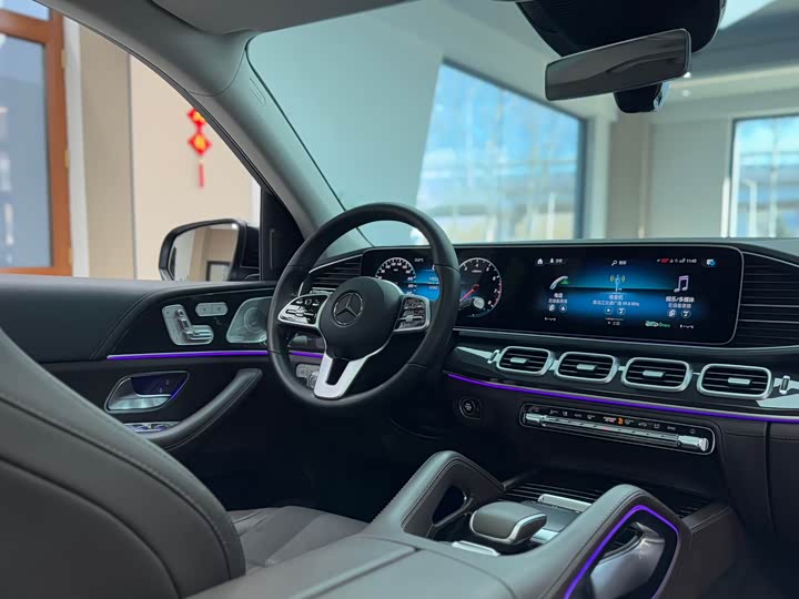 Фото 21 - Mercedes-Benz GLS-Class