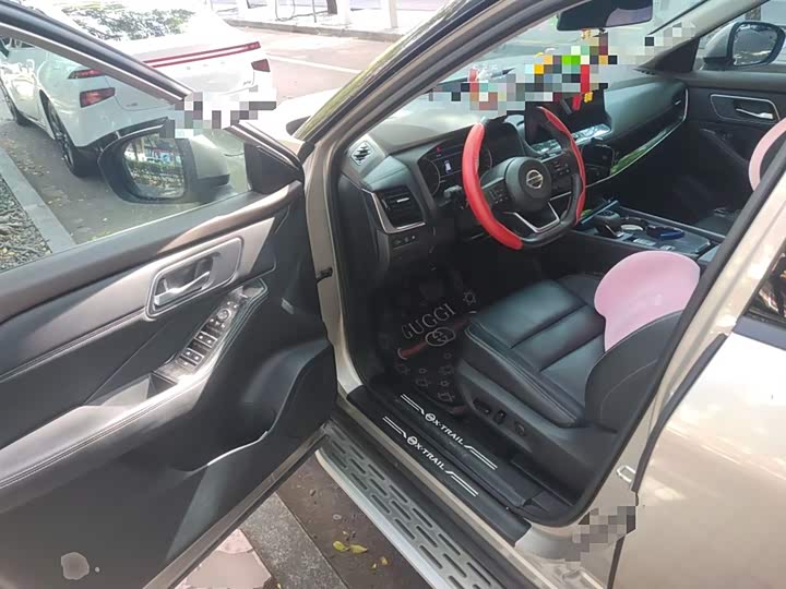 Фото 14 - Nissan X-Trail