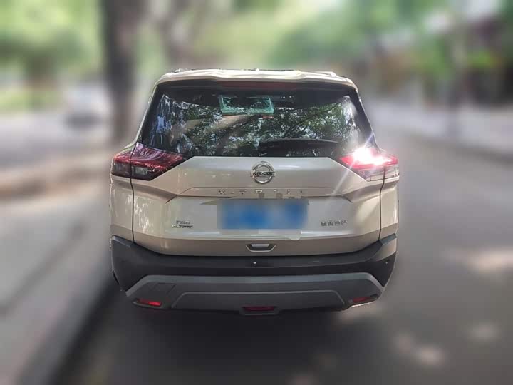 Фото 28 - Nissan X-Trail