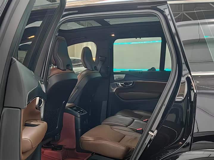 Фото 7 - Volvo XC90 Hybrid