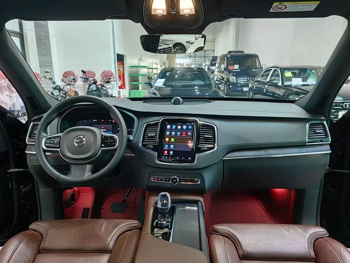 Фото 9 - Volvo XC90 Hybrid