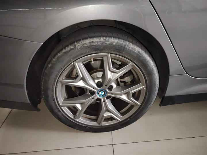 Фото 26 - BMW i3