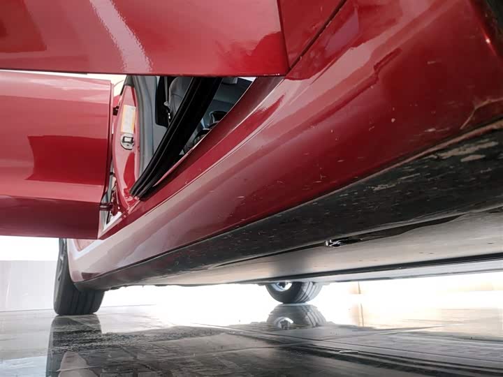 Фото 21 - Tesla Model 3