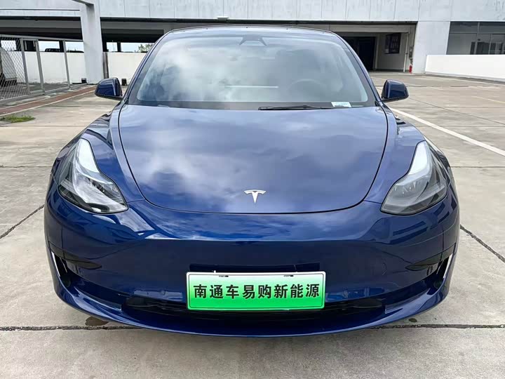 Фото 2 - Tesla Model 3