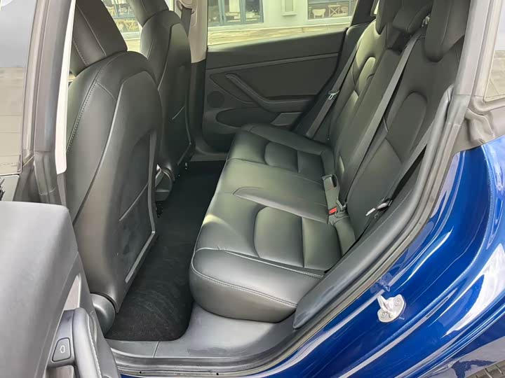 Фото 7 - Tesla Model 3